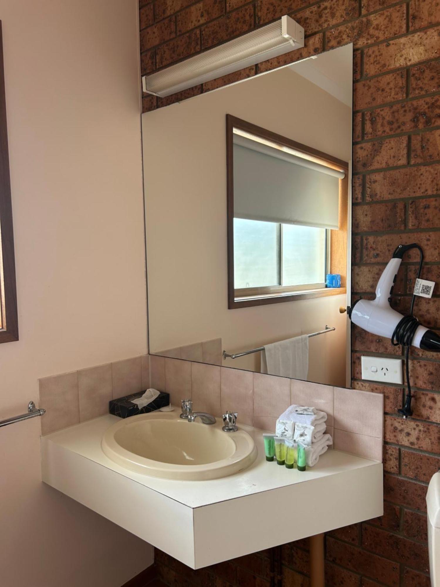 Portarlington Beach Motel Экстерьер фото
