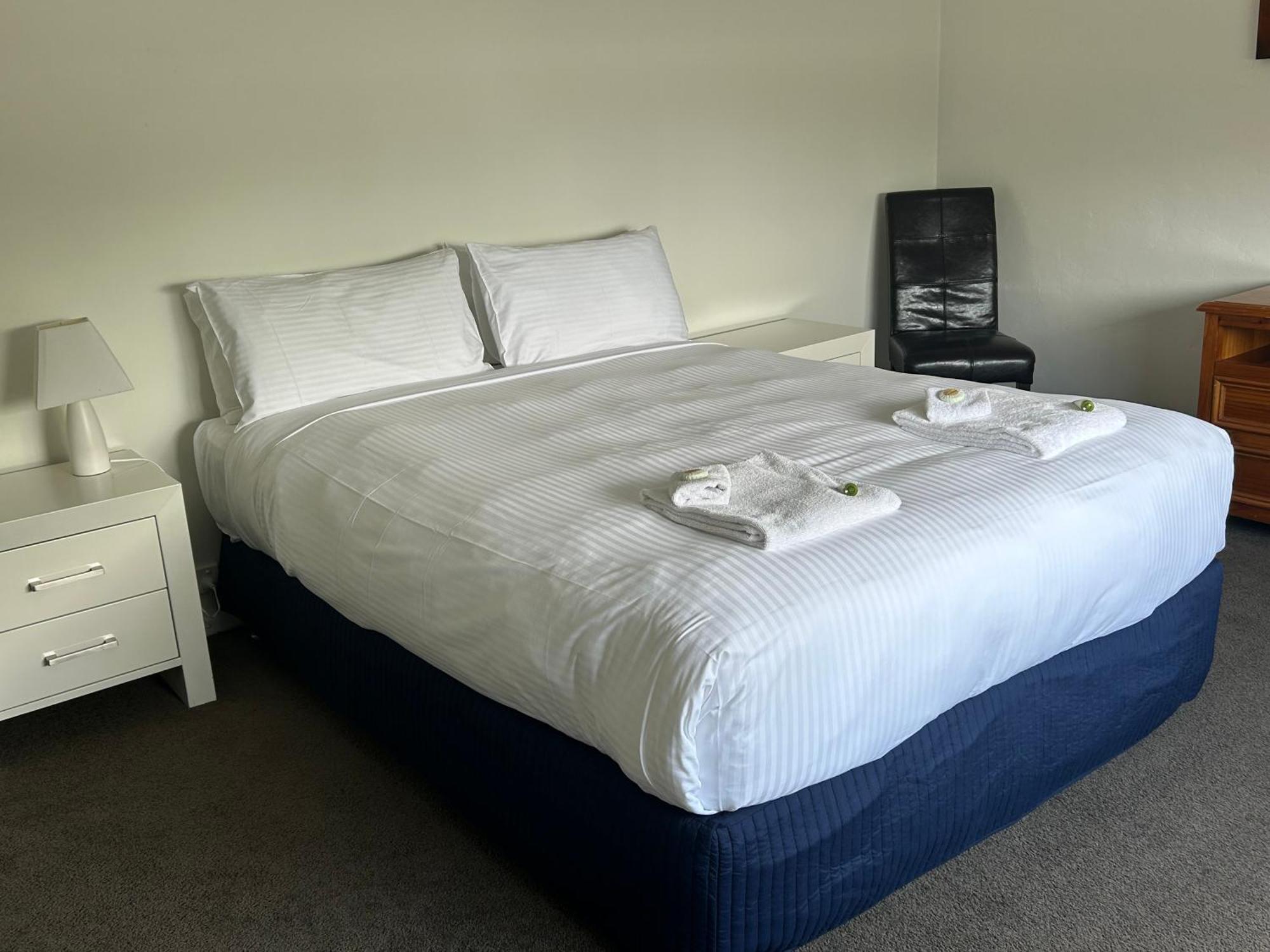 Portarlington Beach Motel Экстерьер фото