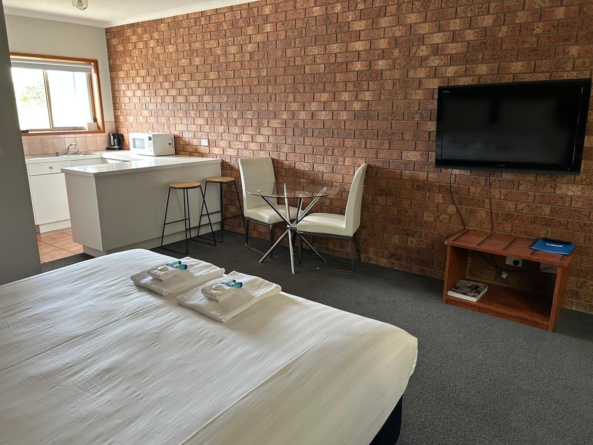 Portarlington Beach Motel Экстерьер фото